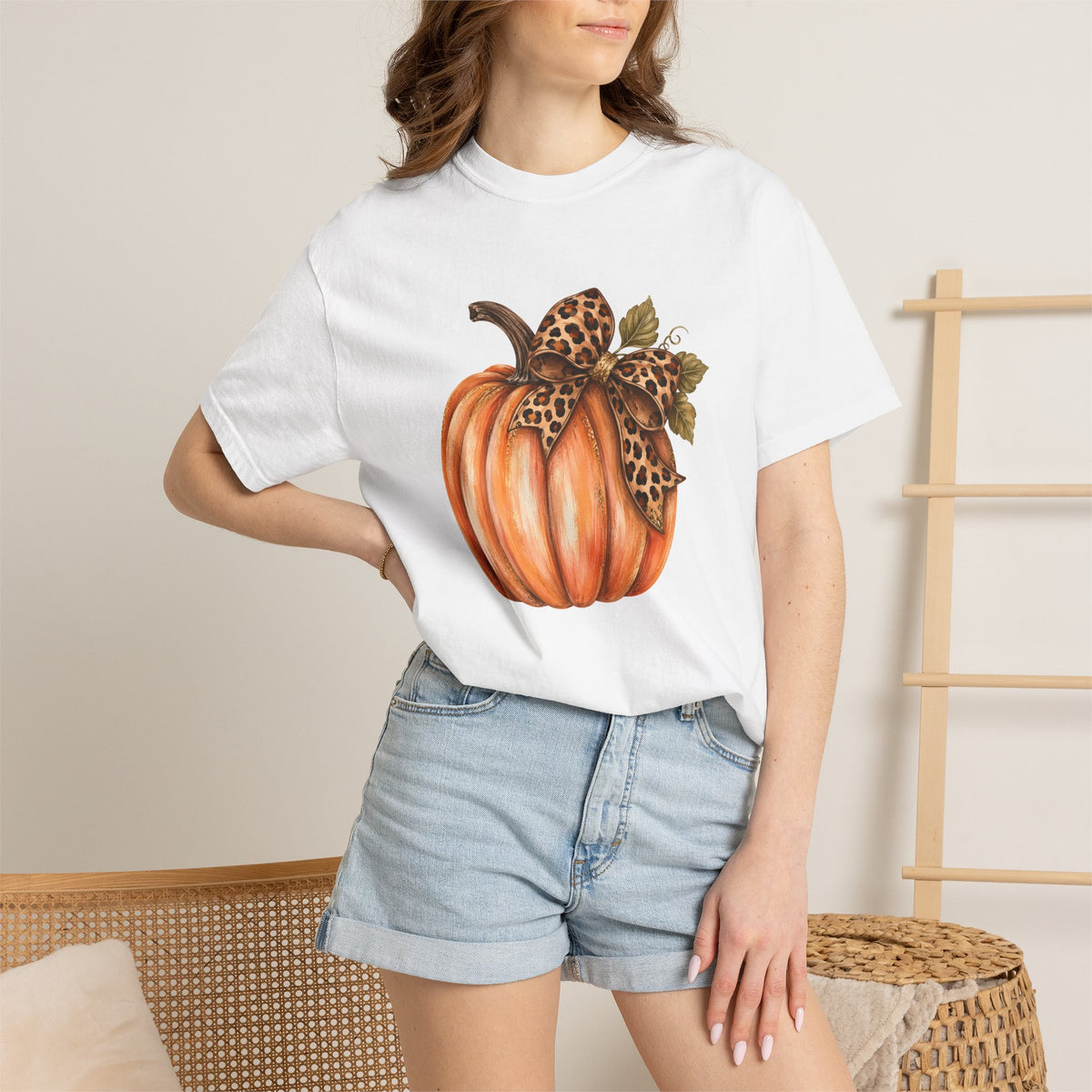 Pumpkin with Leopard Bow Fall T-Shirt